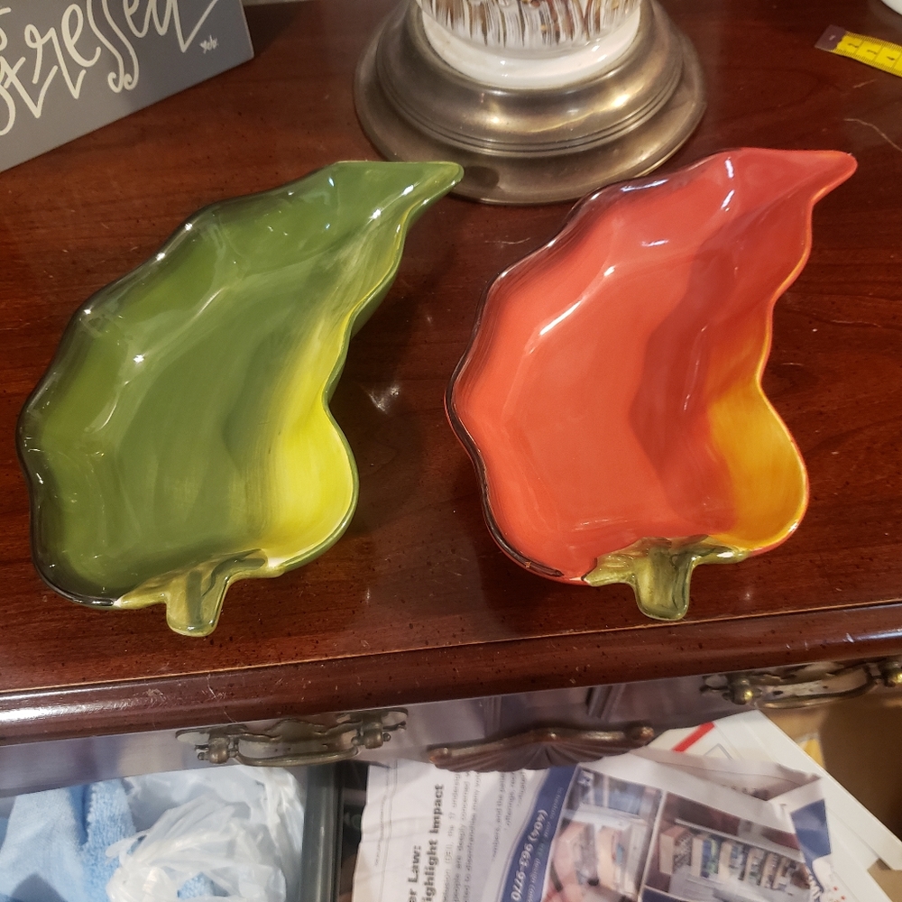 Set of 4 Jalapeño Peppers Shape Dipping Bowls